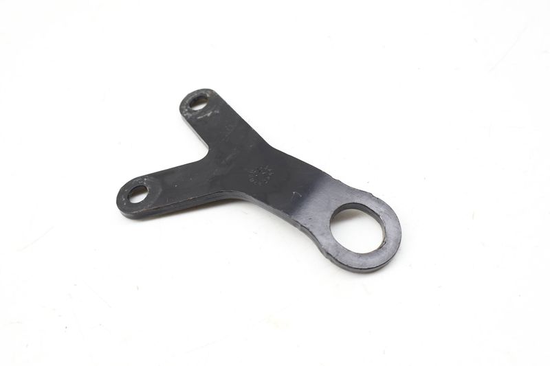 Engine Lifting Mount / Bracket 079103075 — Used (SKU 715189)