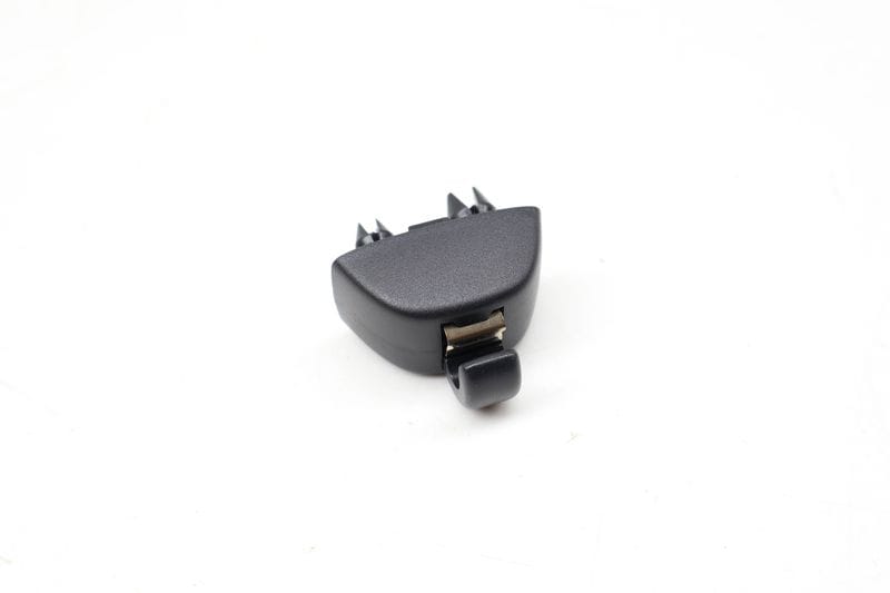 Sun Visor Clip / Bracket 4G0857562 — Used (SKU 715101)