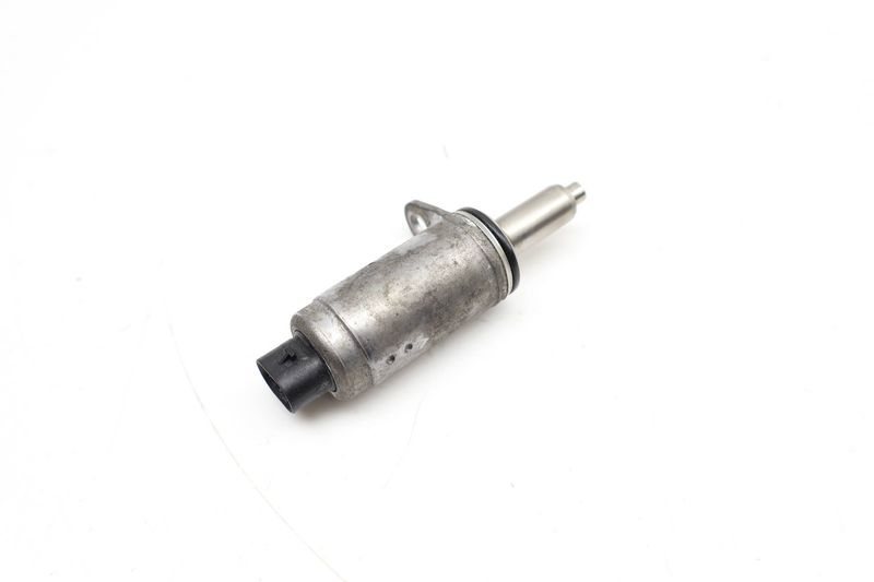N205 Cam Valve / Camshaft Adjustment Solenoid 06E103697L — Used (SKU 715154)