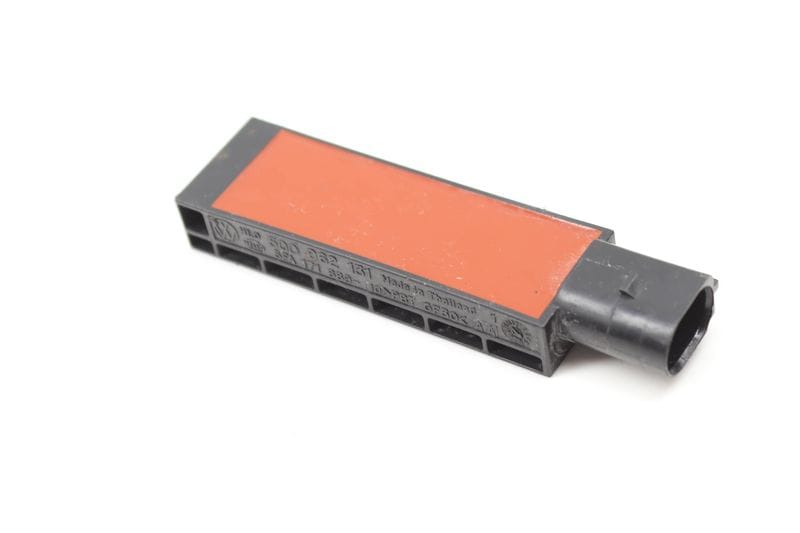 Kessy / Keyless Entry Antenna 5Q0962131 — Used (SKU 578046)