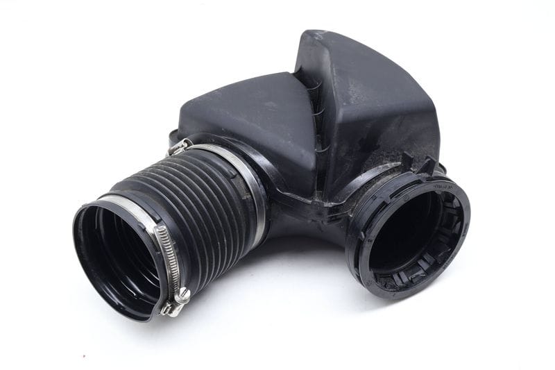 Air Intake Duct 13718601681 — Used (SKU 628849)