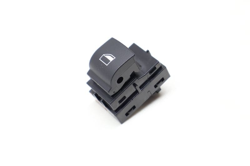 Window Switch 61319208107 — Used (SKU 628694)