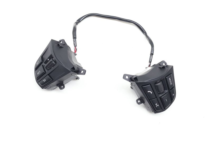 Steering Wheel Control Switch Set 61319261861 — Used (SKU 628690)