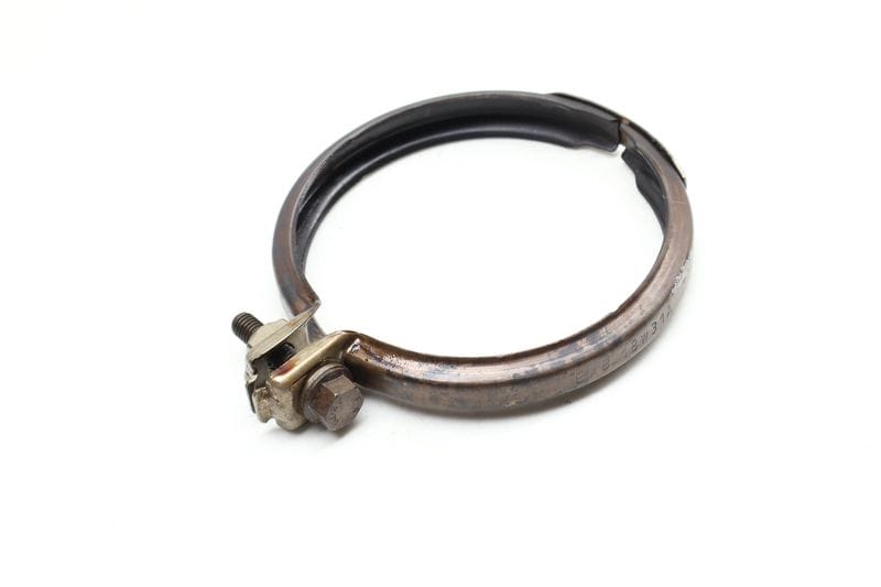 Turbo Exhaust Manifold Clamp 18307606136 — Used (SKU 628747)