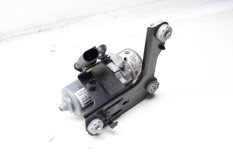 Brake Vacuum Pump 34336880628 — Used (SKU 667968)