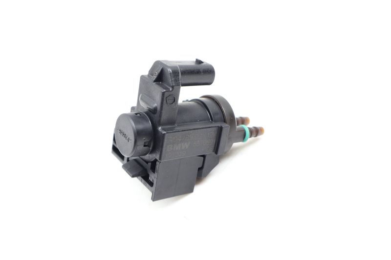 Electric Valve / Vacuum Solenoid 11748570591 — Used (SKU 667881)