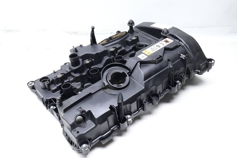 Engine Valve / Cylinder Head Cover 11127611278 — Used (SKU 668017)