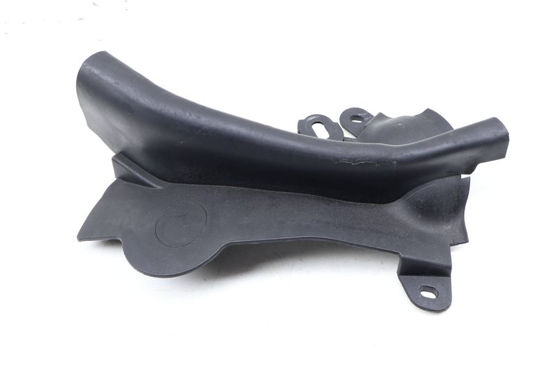 Hood Seal 51767349601 — Used (SKU 667720)