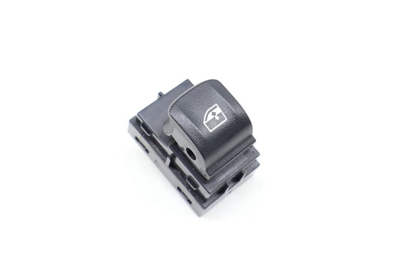 Door Window Switch 61319327031 — Used (SKU 667788)