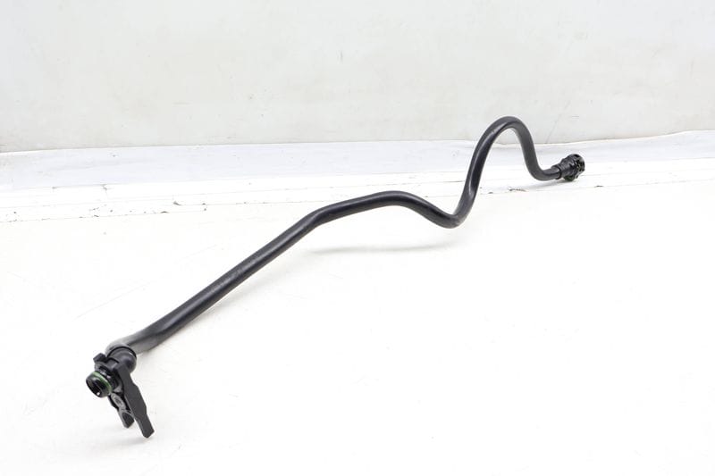 Transmission Oil Cooler Feed Line 17228602407 — Used (SKU 668071)