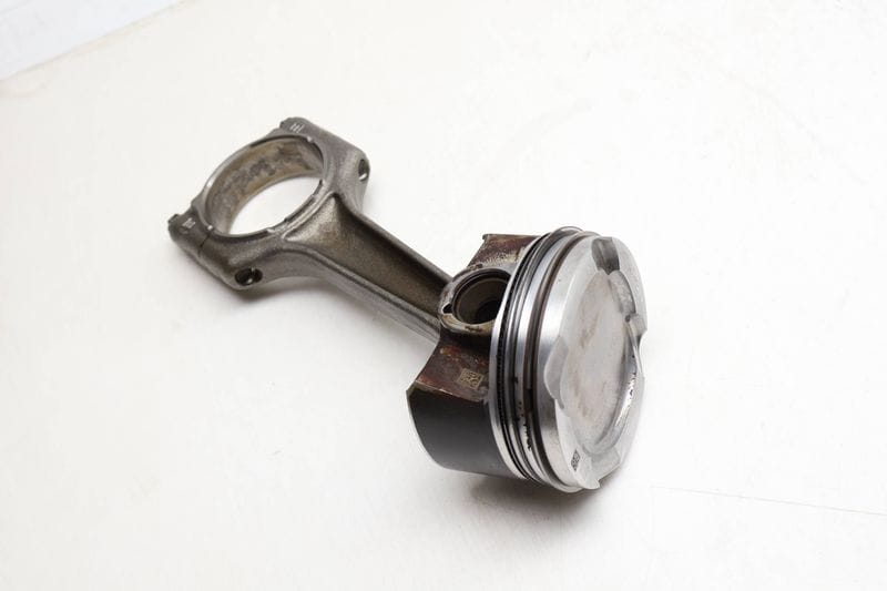 Piston w/ Connecting Rod 11258638450 — Used (SKU 668112)