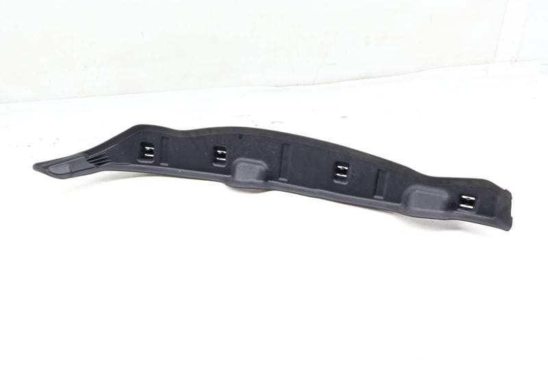 Fender Guide / Mount Bracket 51487352222 — Used (SKU 667724)