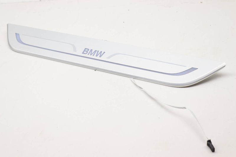 Door Sill / Scuff Plate / Light Bar (BMW) 51477370314 — Used (SKU 584987)