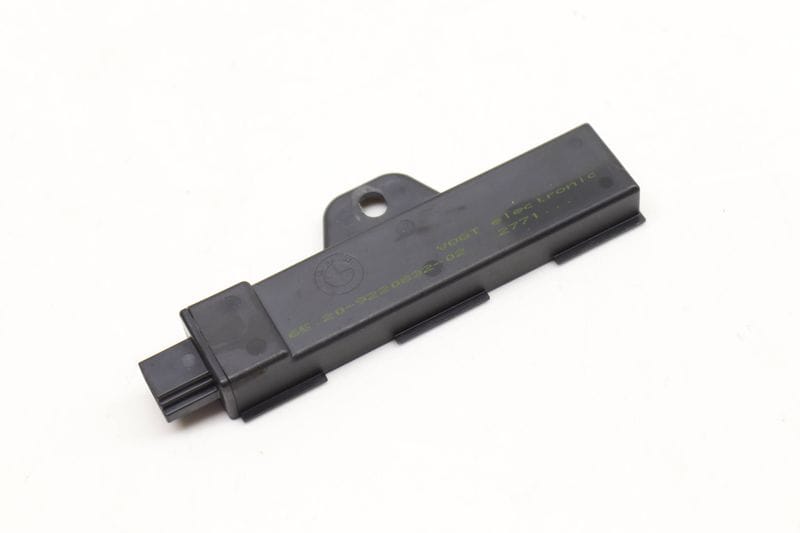 Keyless Entry Antenna 65209220832 — Used (SKU 585185)