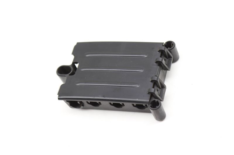Plug Connector Bracket / Housing 61139331175 — Used (SKU 585228)