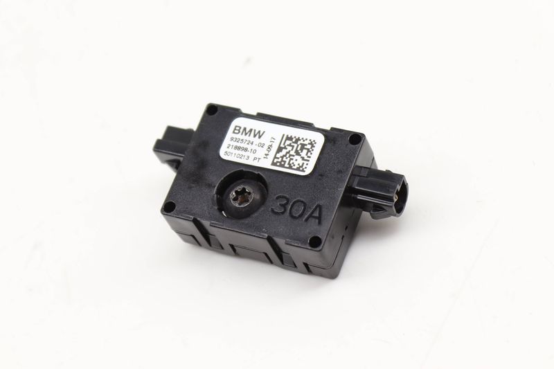 Radio Audio Capacitor / Filter / Trap Circuit 65209325724 — Used (SKU 585192)