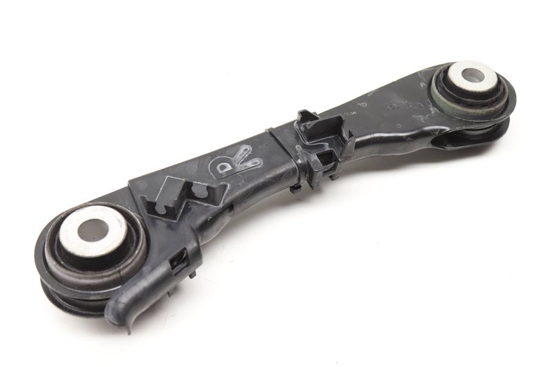 Control Arm (FORWARD) 33326867538 — Used (SKU 585432)