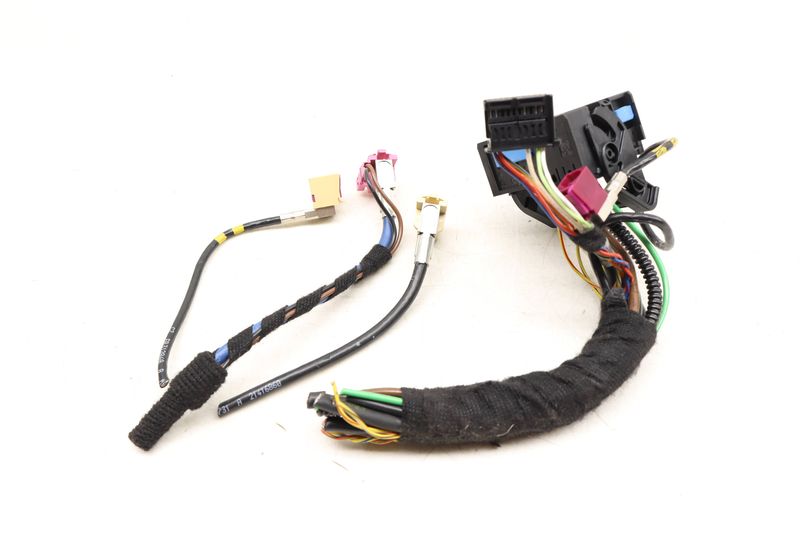 Radio / Stereo / NAV Head Unit Wiring Connector Set — Used (SKU 515855)