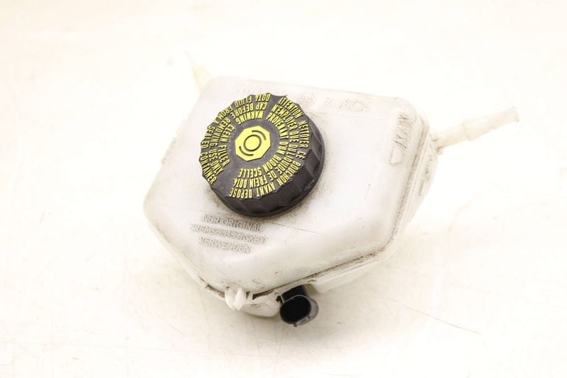 Brake Fluid Reservoir / Tank 34337851569 — Used (SKU 538541)