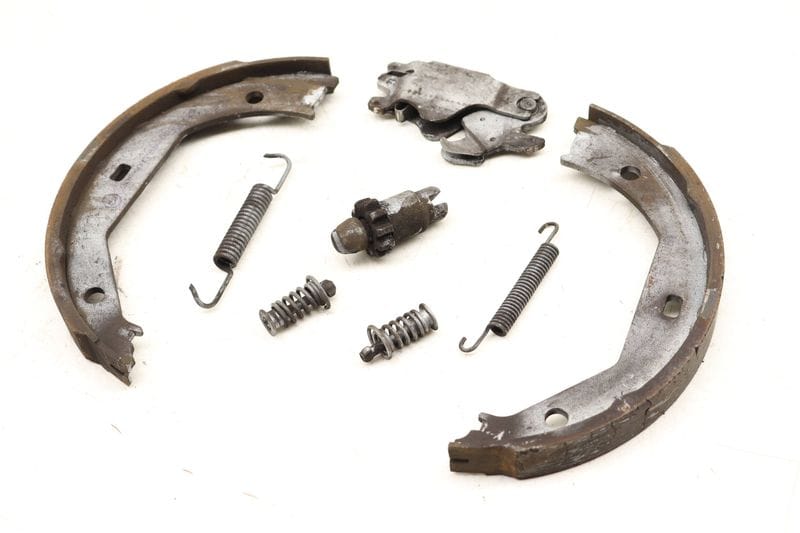 Brake Shoe Kit / Set 34416761292 — Used (SKU 538639)
