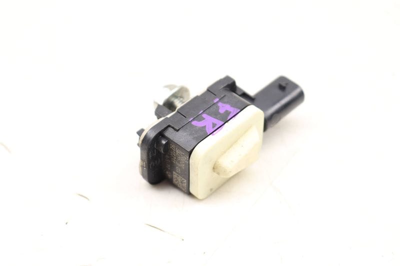 Door Impact / Crash Sensor 65779217711 — Used (SKU 538266)