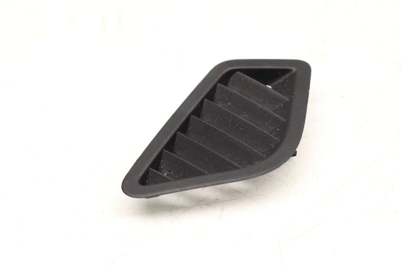 Upper Dash Defrost Air Vent 51459218519 — Used (SKU 538271)