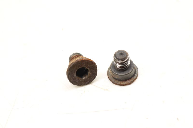 M8X14 Brake Rotor Screw / Bolt Set (2) 34211161806 — Used (SKU 538685)