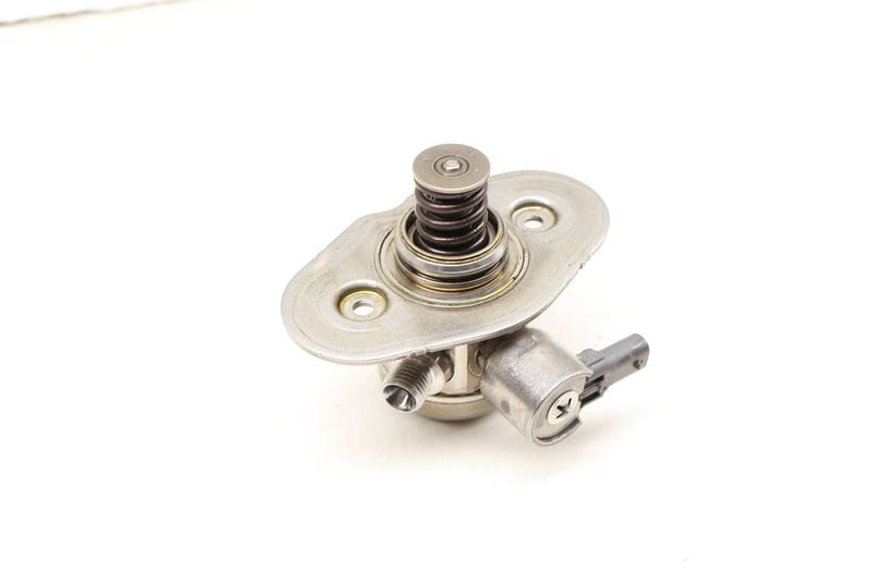 High Pressure Fuel Pump / Hpfp 13517636881 — Used (SKU 619337)