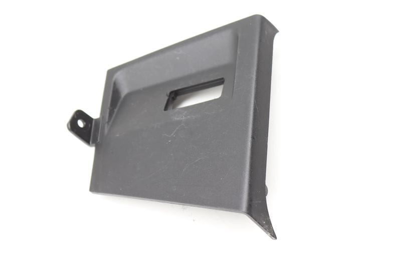 Center Console USB Trim / Cover 51169292744 — Used (SKU 580877)