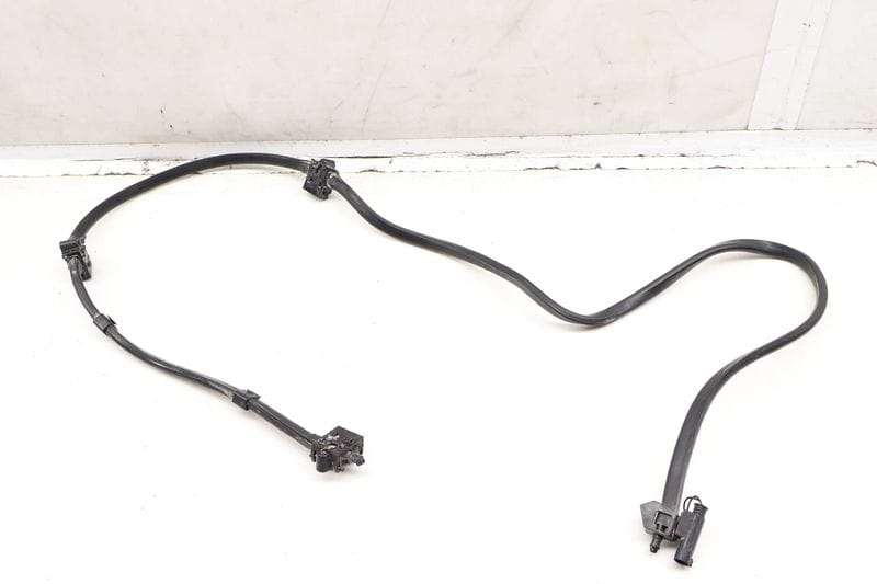 Windshield Washer Fluid Hose / Line 61667429694 — Used (SKU 619278)