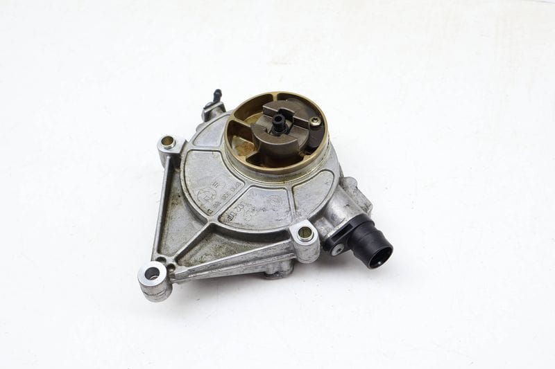 Brake Vacuum Pump 11667640279 — Used (SKU 707257)