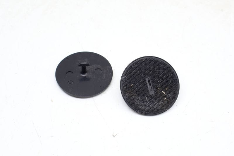 Carpet Floor Mat Fastener / Mount Set (2) 07149166608 — Used (SKU 707018)
