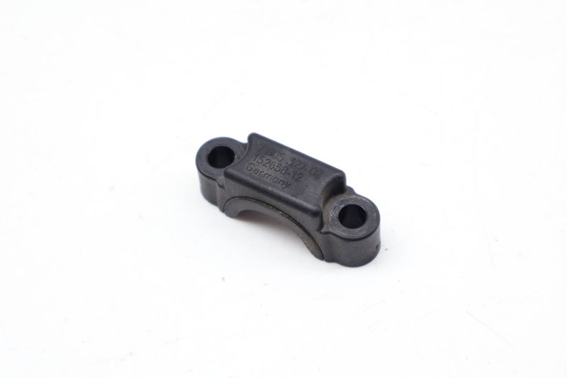 Engine / Fuel Rail Mount Bracket 11127605327 — Used (SKU 707401)