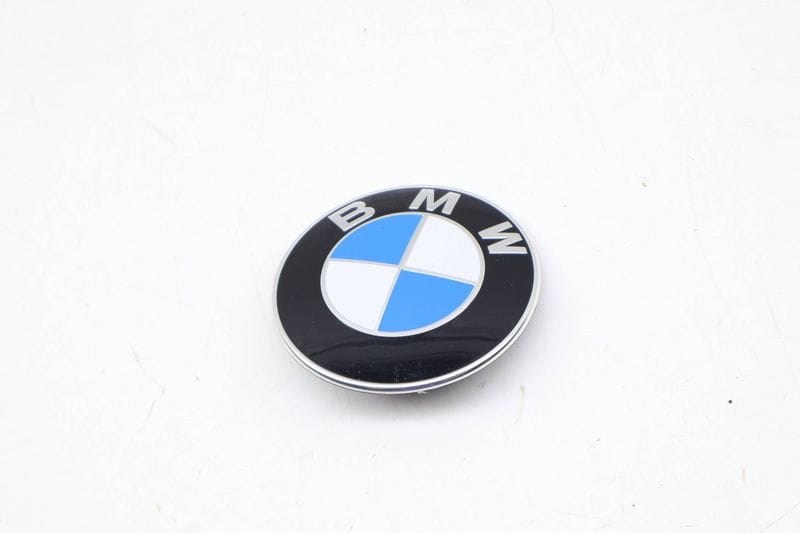 BMW Emblem / Badge (82MM) 51148132375 — Used (SKU 707130)