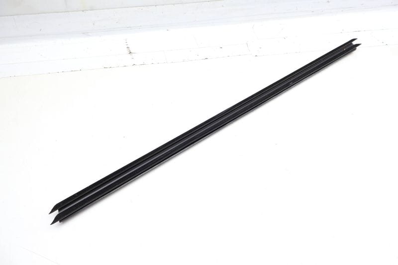 Interior Door Window Slot Seal Trim 51337364749 — Used (SKU 707202)
