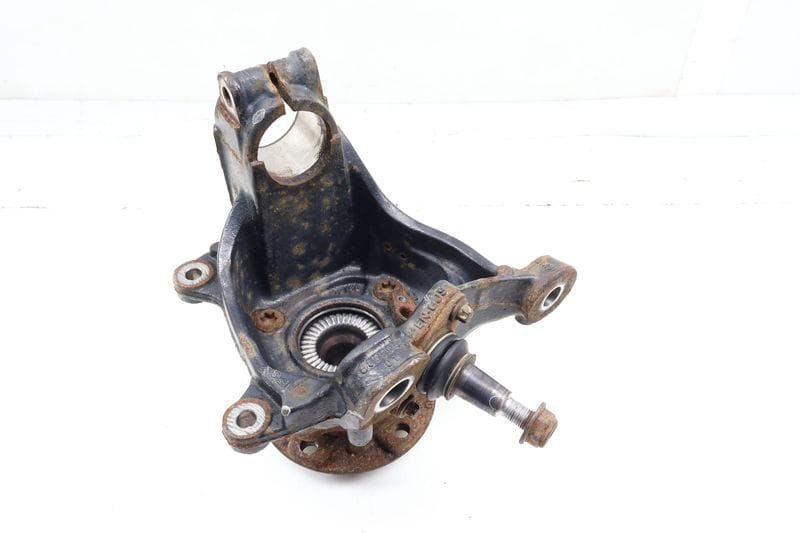 Spindle Knuckle w/ Wheel Bearing 31216855953 — Used (SKU 707328)