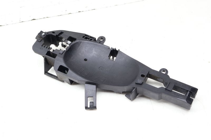 Exterior Door Handle Bracket 51217193263 — Used (SKU 707087)