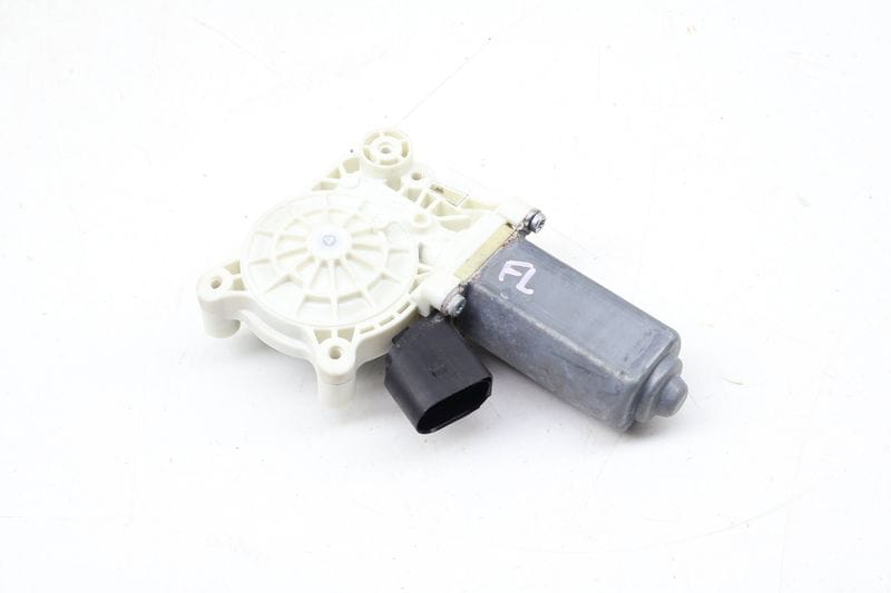 Window Lifter Motor 67627322747 — Used (SKU 707224)