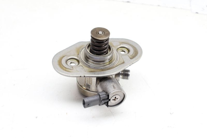 High Pressure Fuel Pump / Hpfp 13518604229 — Used (SKU 707304)