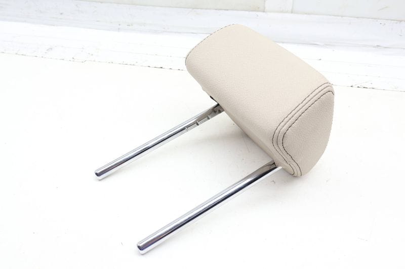 Headrest / Head Rest (LEATHER) 52207366556 — Used (SKU 707159)
