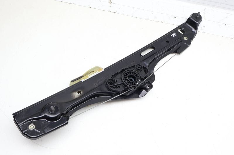 Window Regulator 51357335601 — Used (SKU 707217)