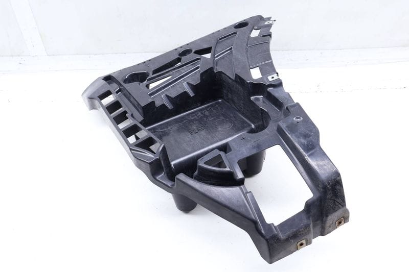 Bumper Mount Bracket 51127338766 — Used (SKU 707246)