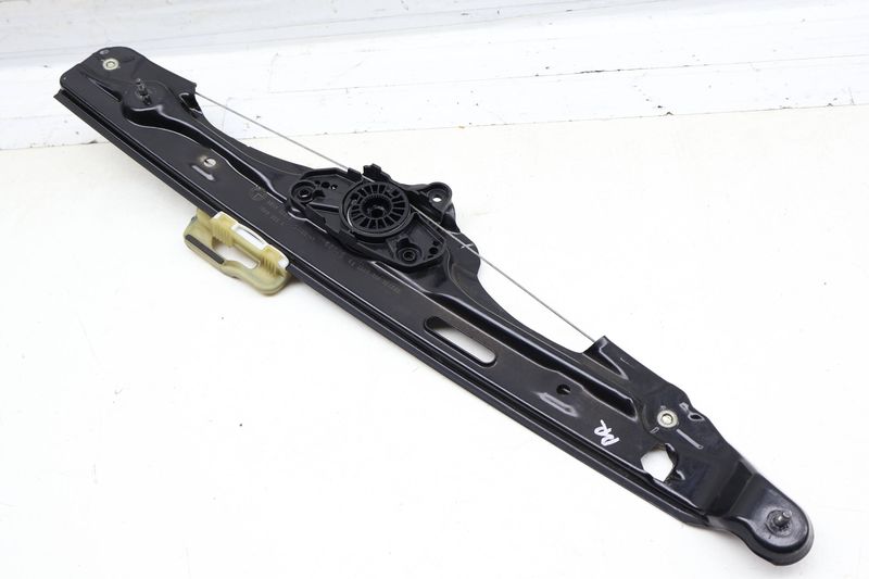 Window Regulator 51357335602 — Used (SKU 707218)