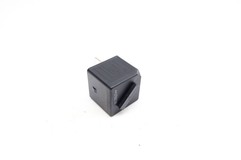 Relay 61366901469 — Used (SKU 706318)