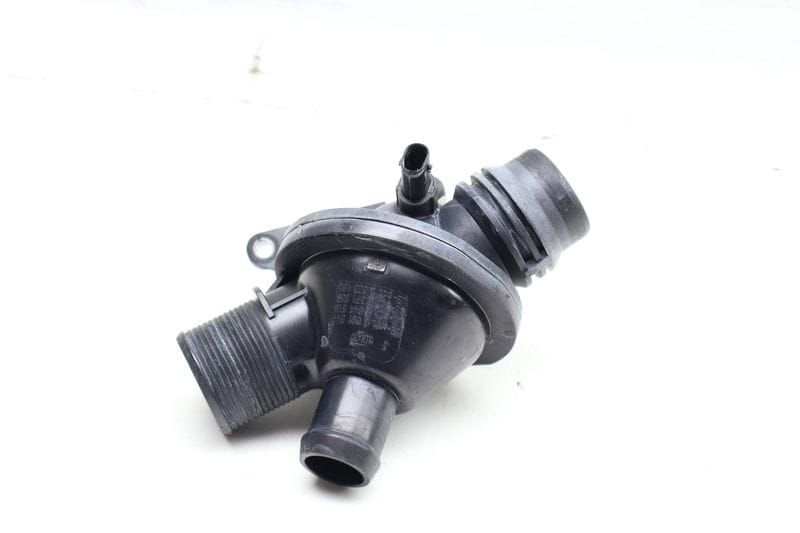 Thermostat / Housing 11538635689 — Used (SKU 707389)