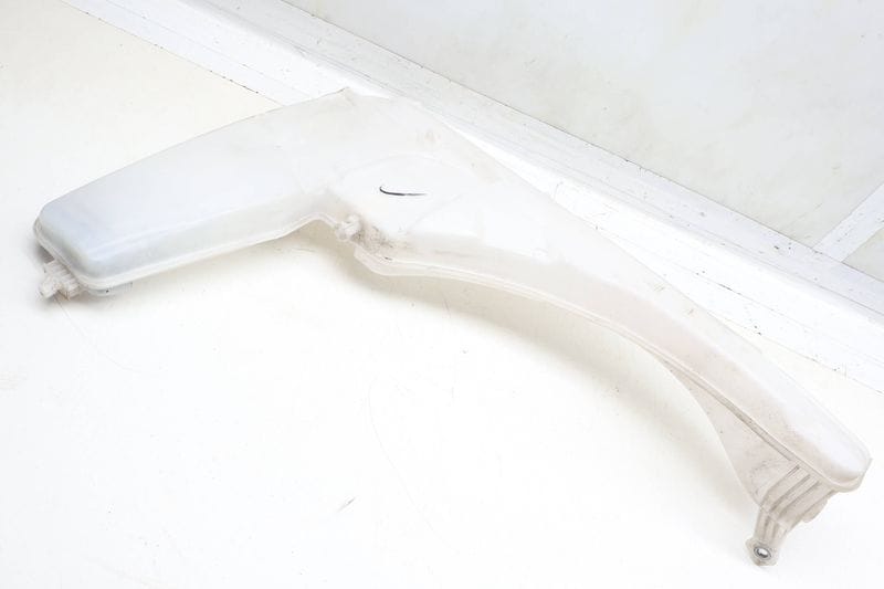 Windshield Washer Reservoir / Tank 61667359184 — Used (SKU 707256)