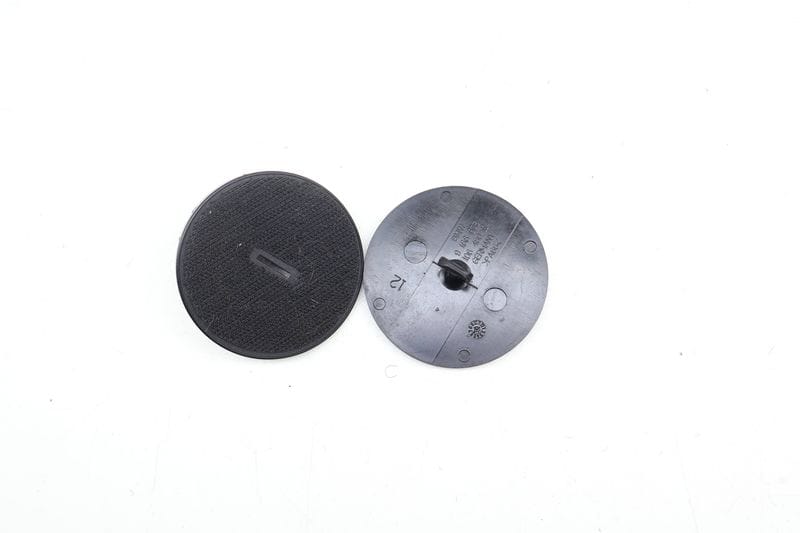 Carpet Floor Mat Fastener / Mount Set (2) 07149166608 — Used (SKU 710307)