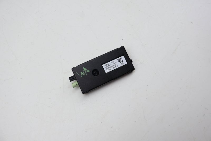 Diversity Antenna Amplifier 65209334692 — Used (SKU 710241)