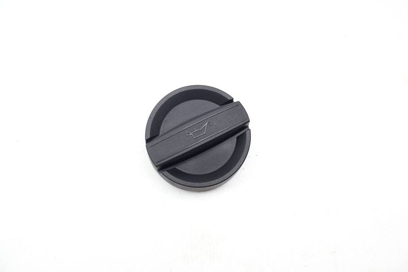 Engine Oil Cap 11128655331 — Used (SKU 710340)