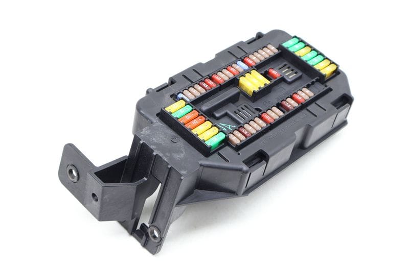 Power Distribution Fuse Box 61146819653 — Used (SKU 630940)